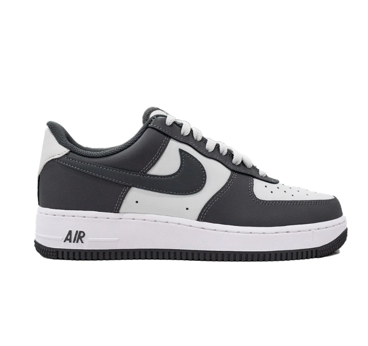 Nike Air Force 1 Low – Black/White Sneakers