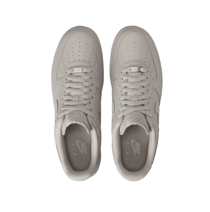 Nike Low-Top Sneakers – Monochrome Taupe