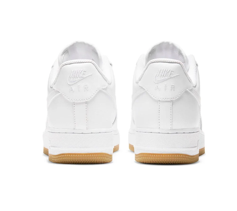 Nike White & Gum Low-Top Sneakers