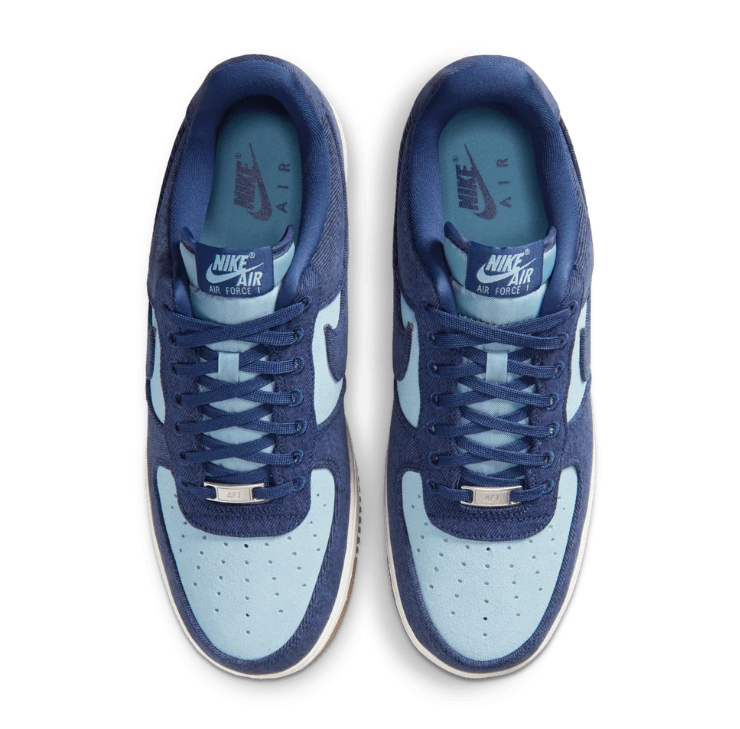 Nike Navy & Light Blue Low-Top Sneakers with Gum Sole